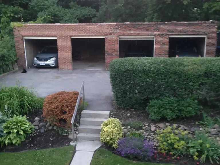 162 Millwood Rd — Photo 13