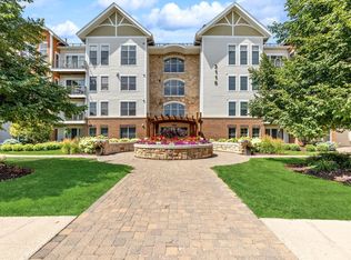 3110 Chestnut St UNIT 203, Chaska, MN 55318