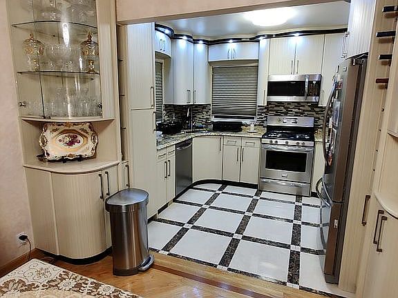 5th image of this home