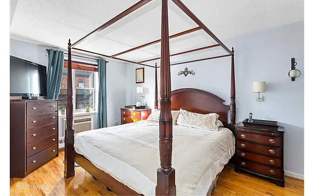 Sold by Douglas Elliman | media 4