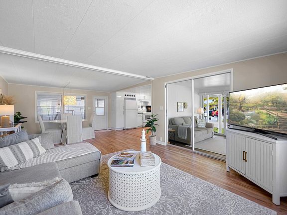 4th image of 1800 SW 83rd Terrace
