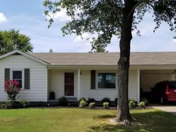 433 Parrish St, Martin, TN 38237