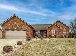 166 Emerald Way E, Granite City, IL 62040