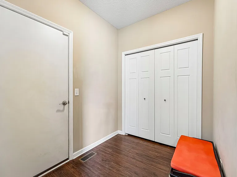 9519 Declaration Dr — Photo 18