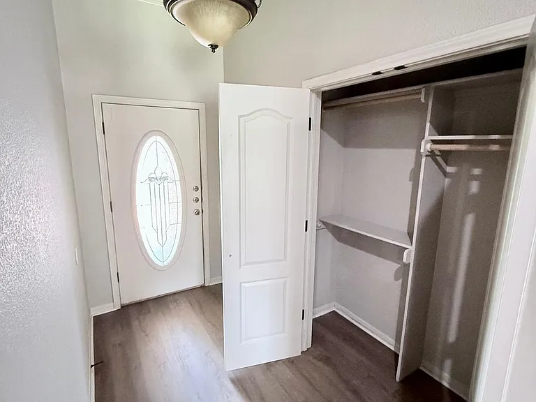 2708 Hydrangea Ave — Photo 5