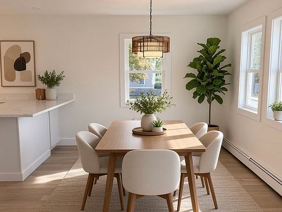 5th image of 16 Reynard St #1