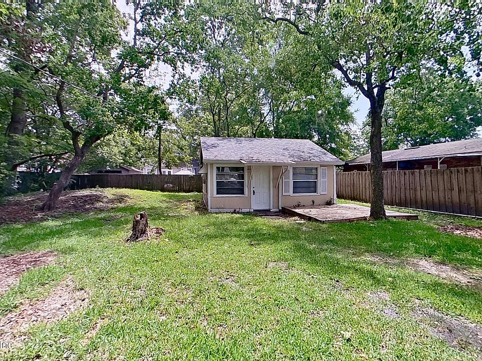 1st image of 1323 Woodruff Ave