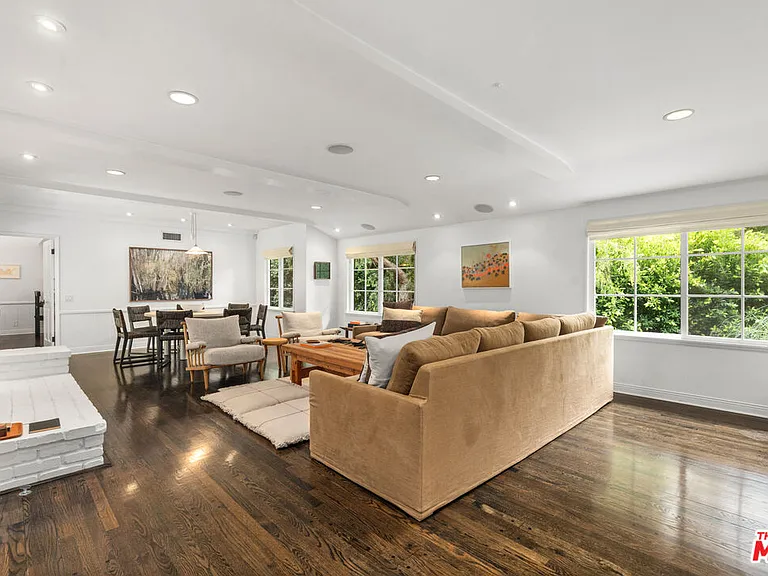 2107 El Roble Ln — Photo 5
