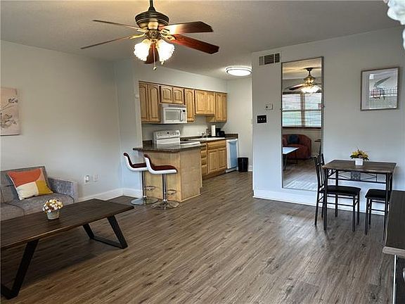 4th image of 1020 Saint Julien Dr APT 122