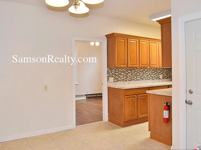 177 Walnut St #1 — Photo 4