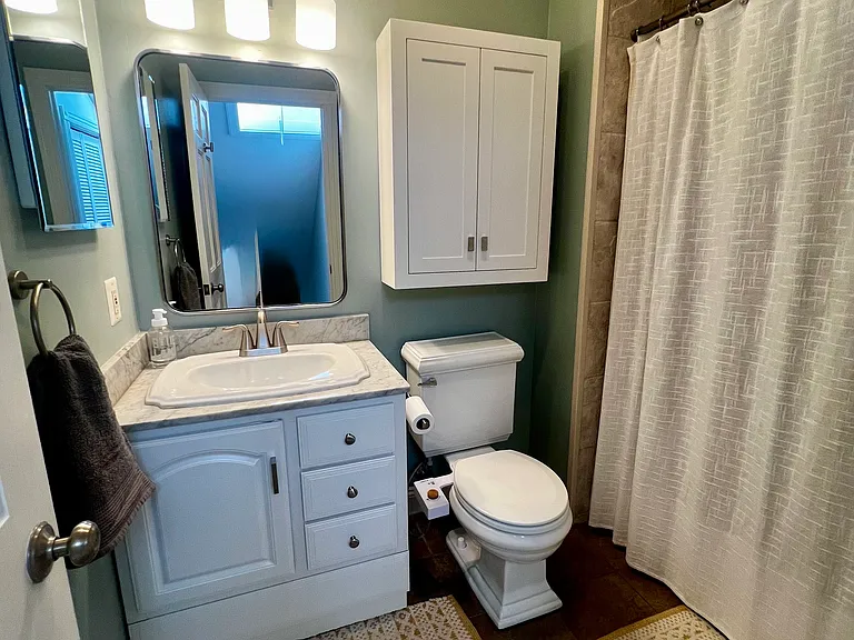 918 Spruce St #8 — Photo 15
