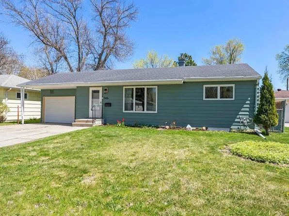 1416 15th St S, Moorhead, MN 56560