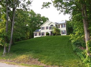 23 Pierce St, Pepperell, MA 01463
