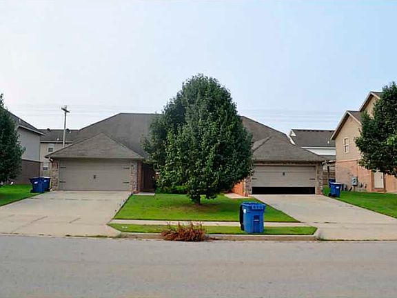 2nd image of 3105 SW Deerfield Blvd #1&2