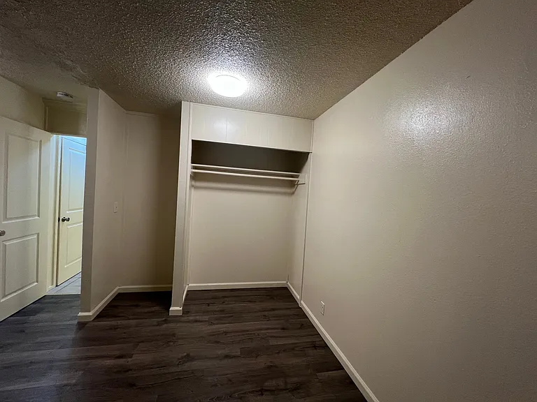 The Loft Apartments — Photo 18