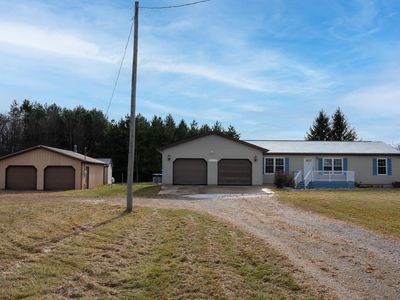 2714 E Blanchard Rd, Shepherd, MI, 48883