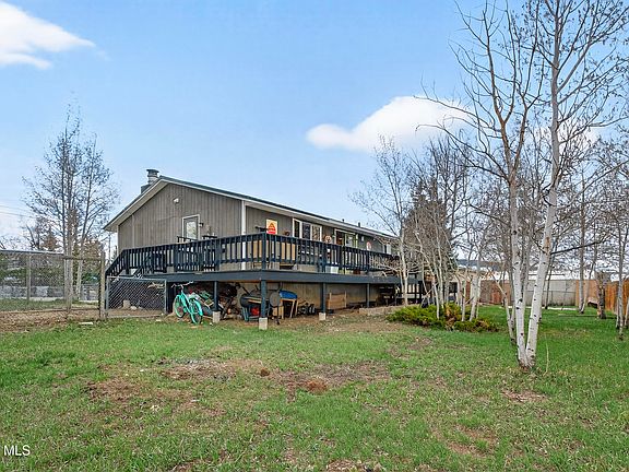 3rd image of 285 East DIAMOND Avenue