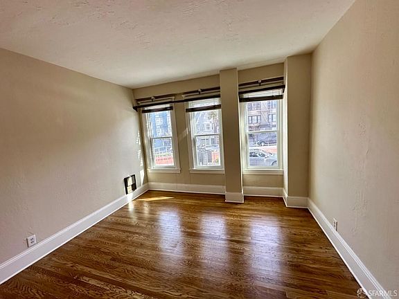 2nd image of 2415 Van Ness Ave APT 102