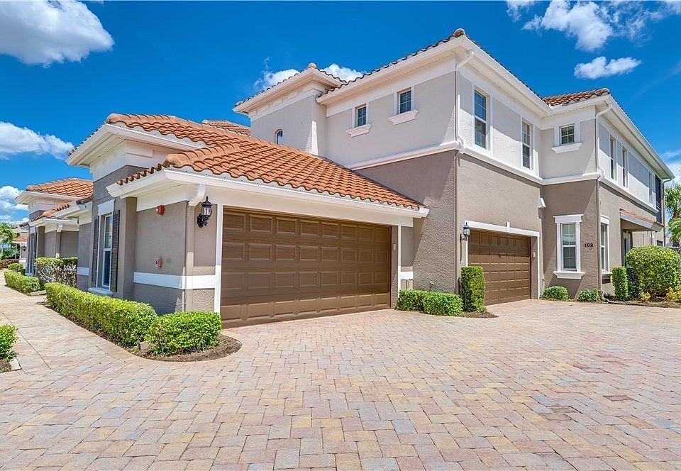 1st image of 10230 Glastonbury Cir #202