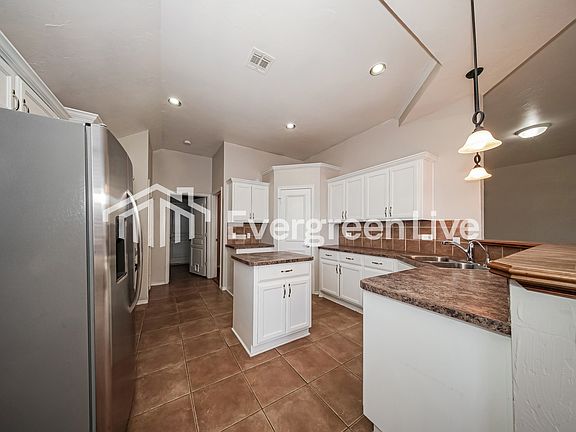5th image of 16621 La Paloma Ln