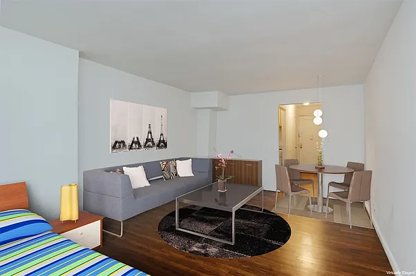 Rented by Corcoran | media 14