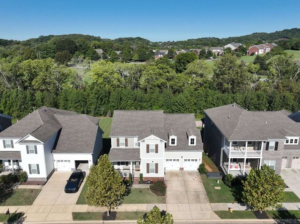 1038 Amelia Park Dr