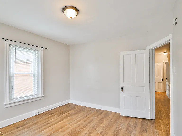 421 Union St — Photo 35