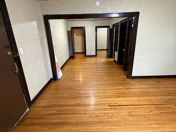 3rd image of 904 S 17th St APT A2
