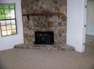 935 Sweetwater Cir, Lawrenceville, GA 30044