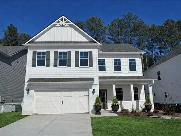 5579 Overview Dr, Flowery Branch, GA 30542