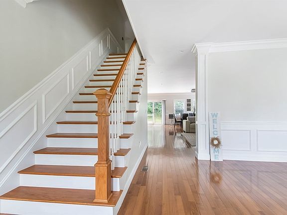 2nd image of 257 Prospect St