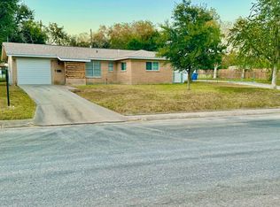 1005 E Hancock St #1005HANCOCK, Beeville, TX 78102