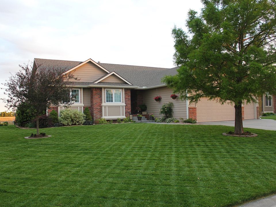 1st image of 603 E Eastwood Dr