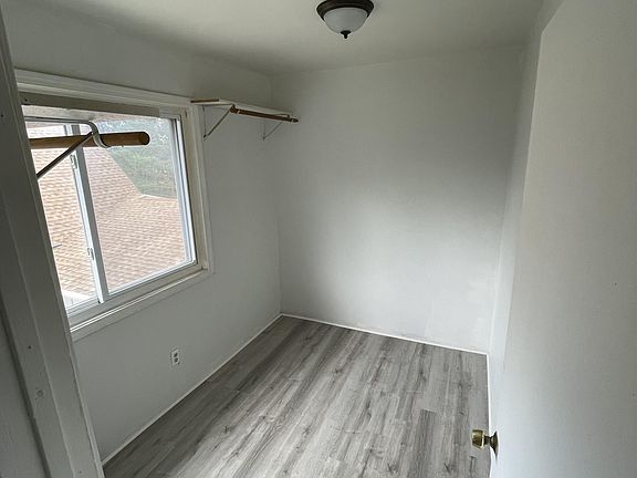 5th image of 610 Ontario St APT 3