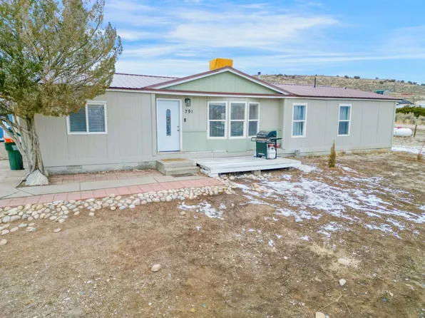 791 Lamont Dr, Spring Creek, NV 89815