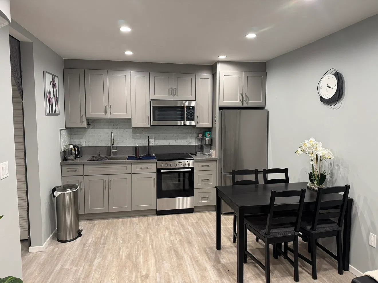 1 bed, 400 sqft, $2,200 — Photo 4