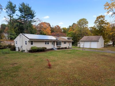 15 Pomps Lane, North Branford, CT, 06471