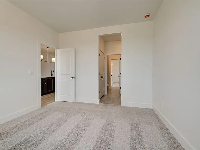 9305 NW 146th St — Photo 31