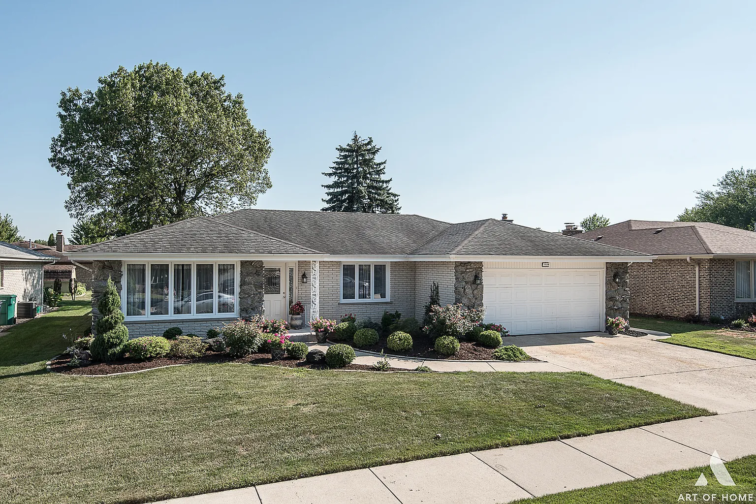 7709 Cashew Dr photo 1