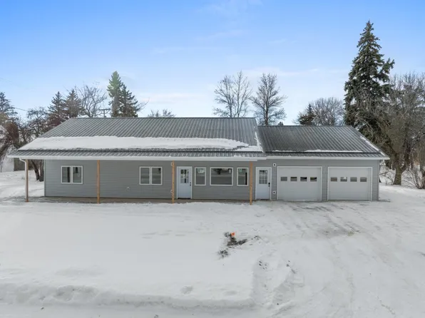 308 Highland St, Rolette, ND 58366