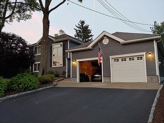 2nd image of 2280 Edward Ln
