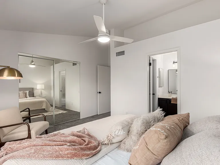 500 N Roosevelt Ave #102 — Photo 18