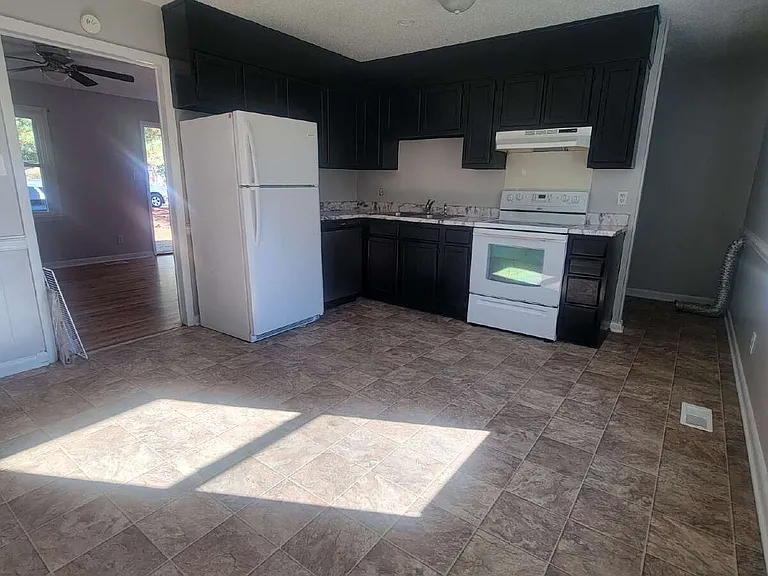 4701 Needham Dr — Photo 2