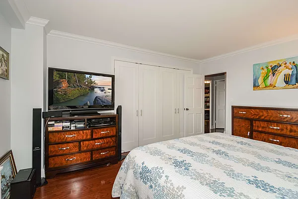 Sold by Robert E. Hill  | media 23