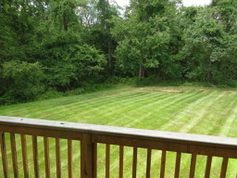 2nd image of 208 Driscoll Ct