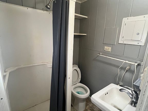5th image of 1013 S 9th St #10