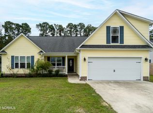 213 Pecan Grove Ct, New Bern, NC 28562