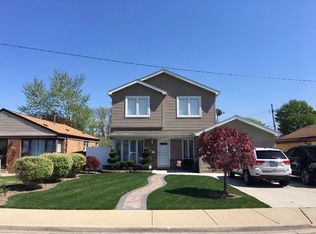 8433 S Kenton Ave, Chicago, IL