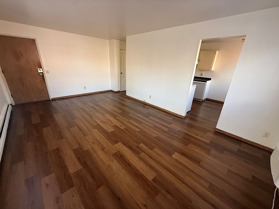 1st image of 2506 Brentwood Pkwy APT B