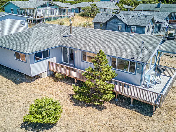 1910 NW Cutter St, Waldport, OR 97394
